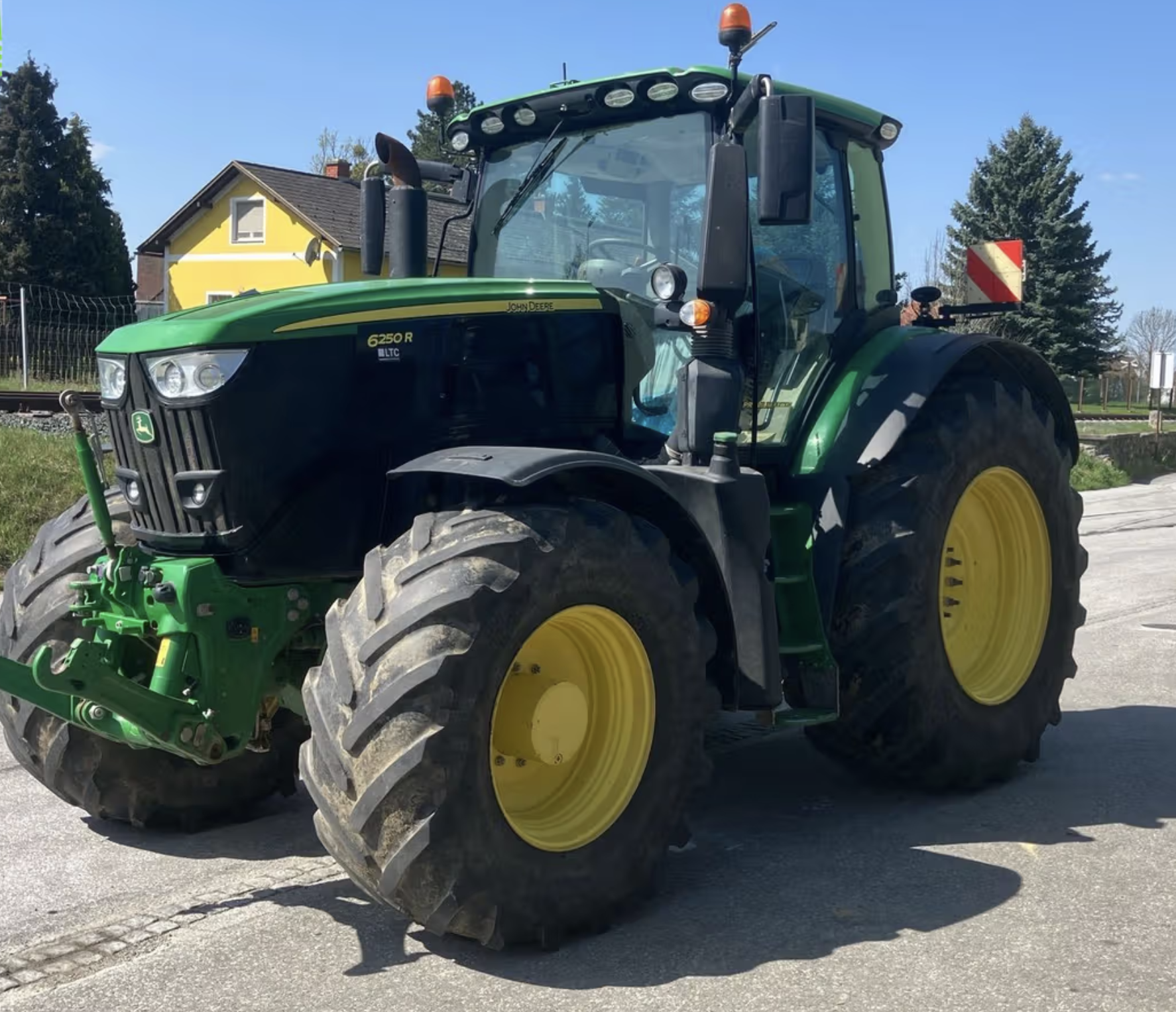 John Deere 6250R tractor