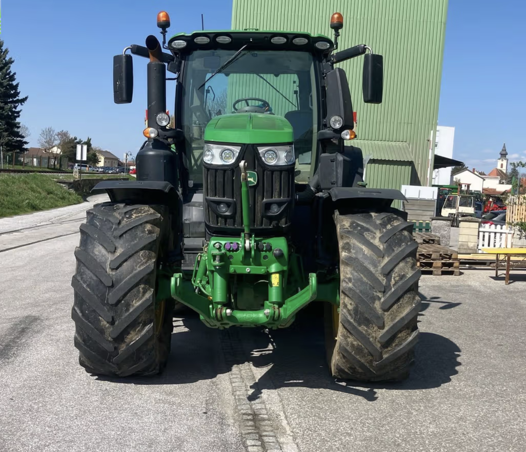 John Deere 6250R tractor