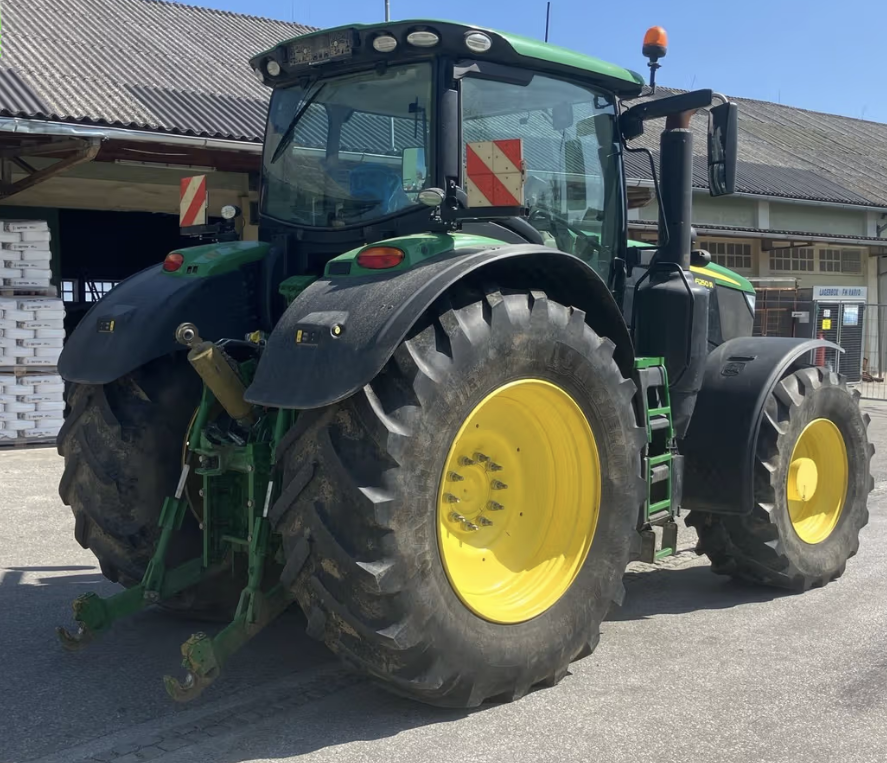 John Deere 6250R tractor
