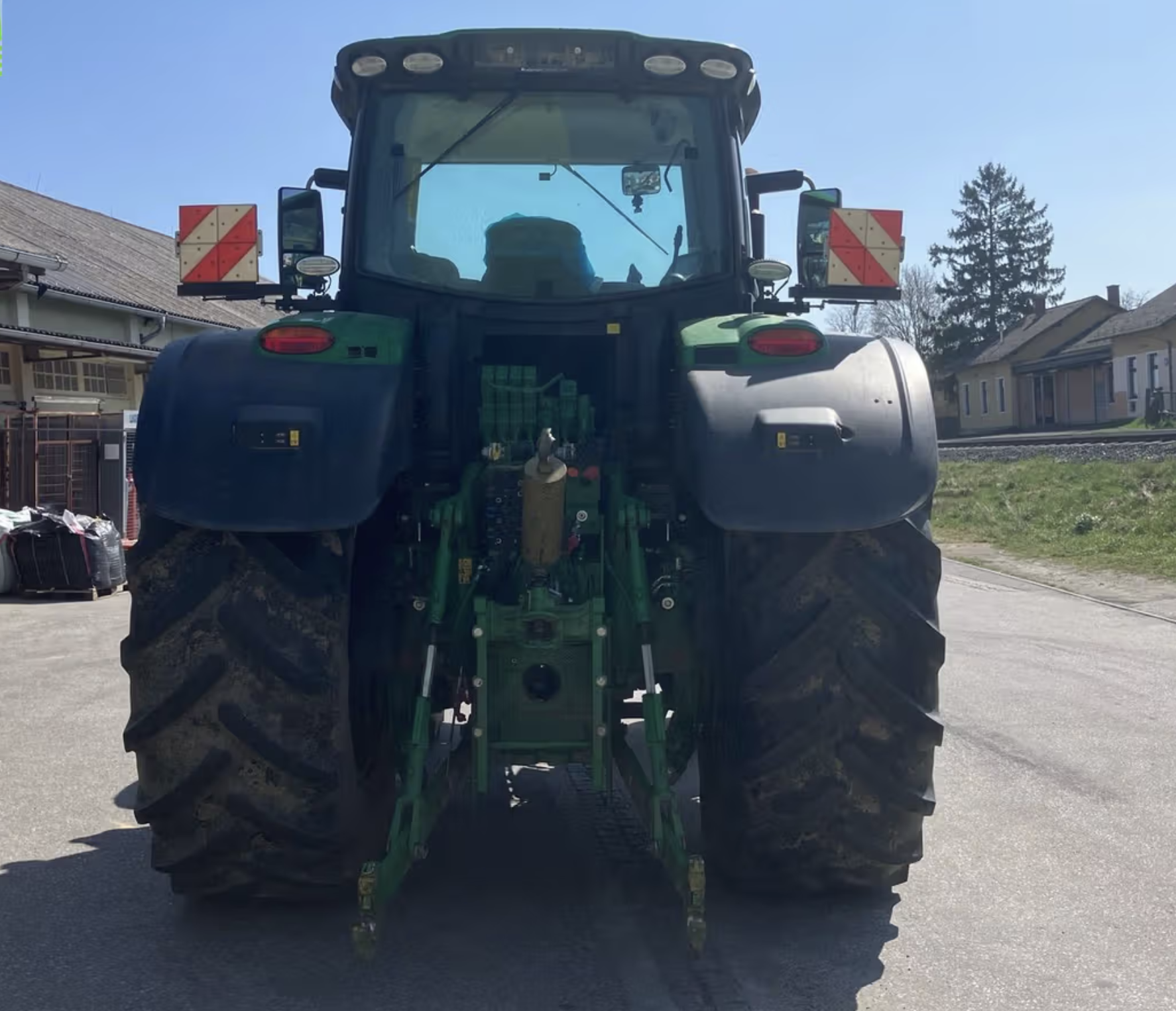 John Deere 6250R tractor