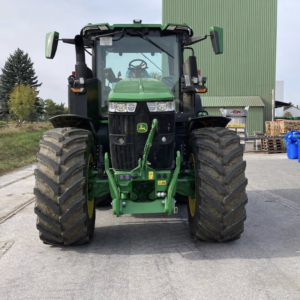 John Deere 7R 330 tractor