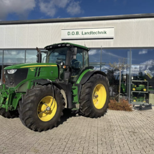 John Deere 6230R tractor