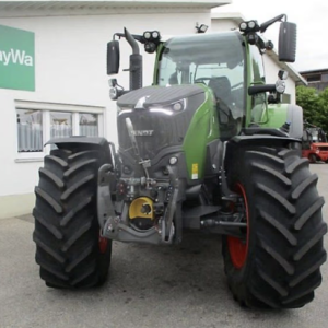 Fendt 728 Vario ProfiPlus Tractor