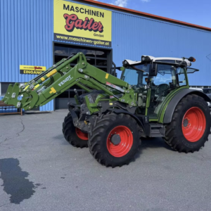 Fendt 211 Vario Tractor