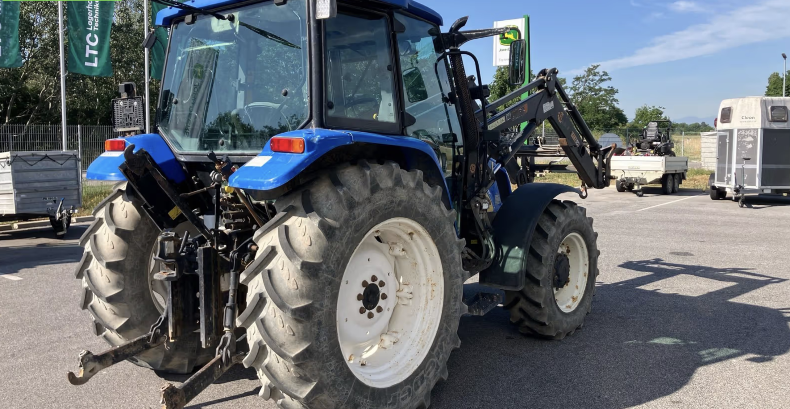 New Holland TL80 A Tractor