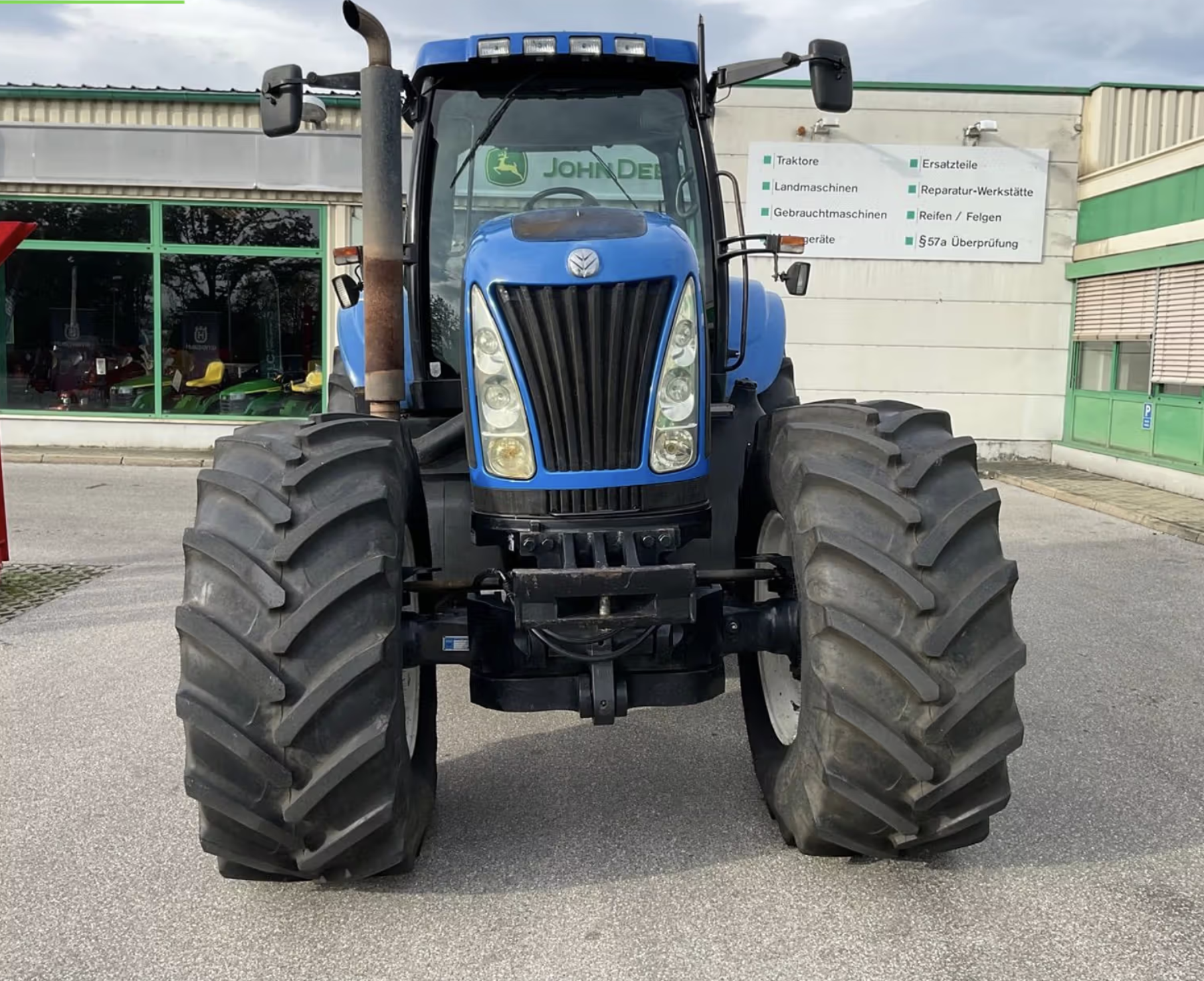 New Holland TG285 Tractor