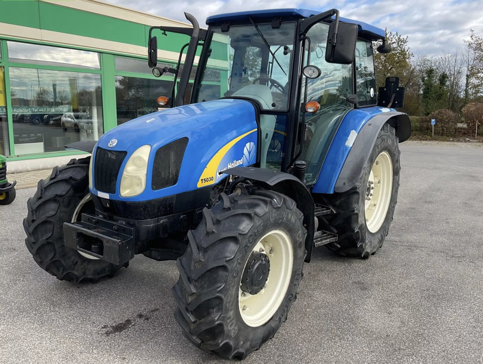 New Holland T5030 Tractor