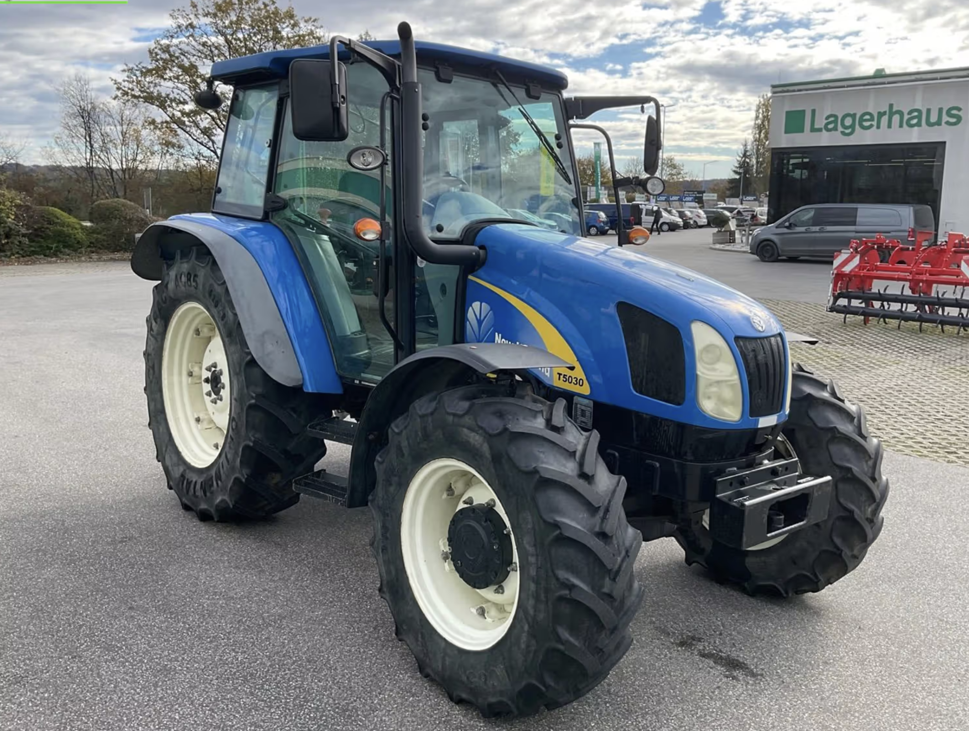 New Holland T5030 Tractor