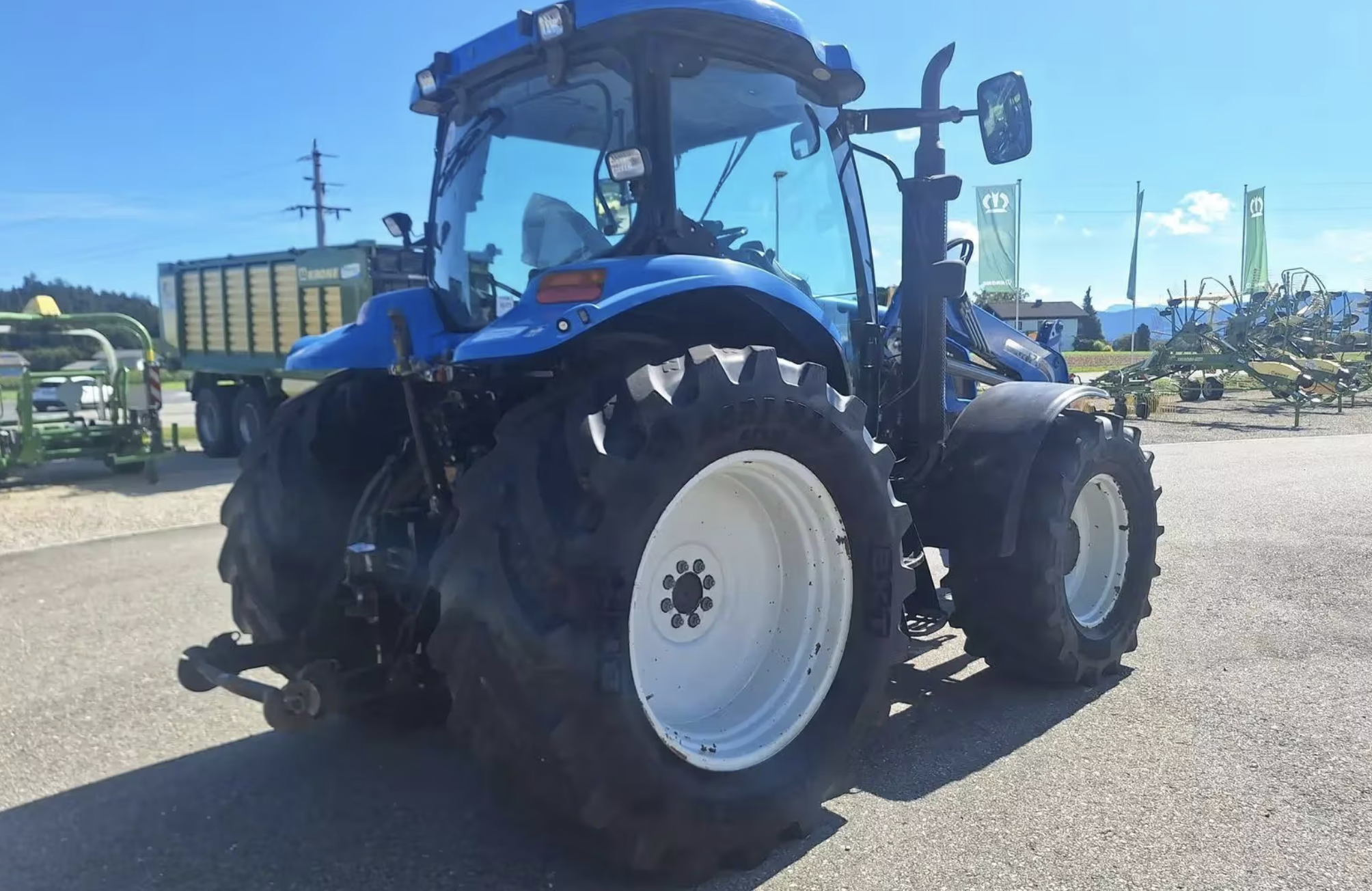 New Holland TS110A - Image 6
