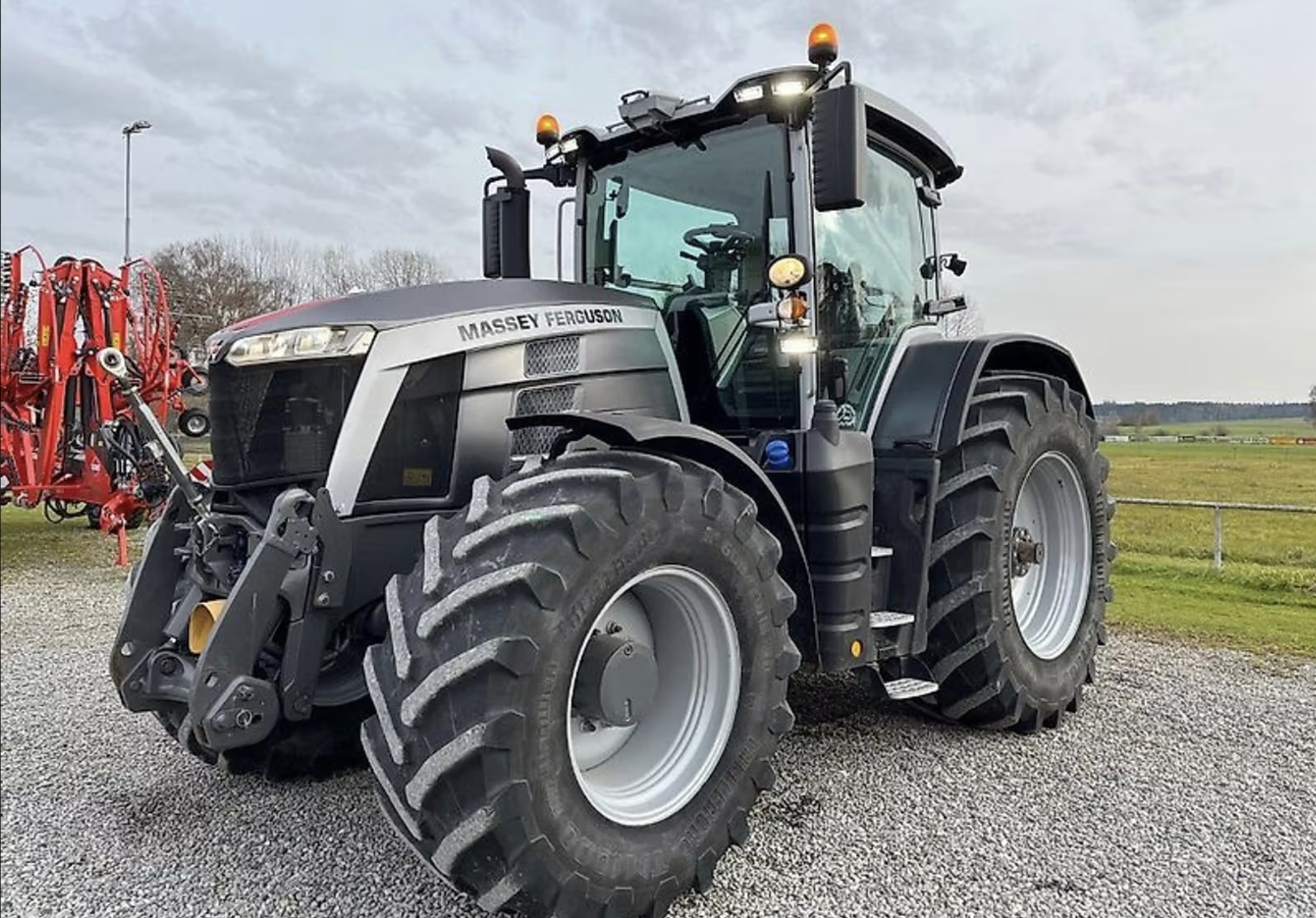 Massey Ferguson 265 grey
