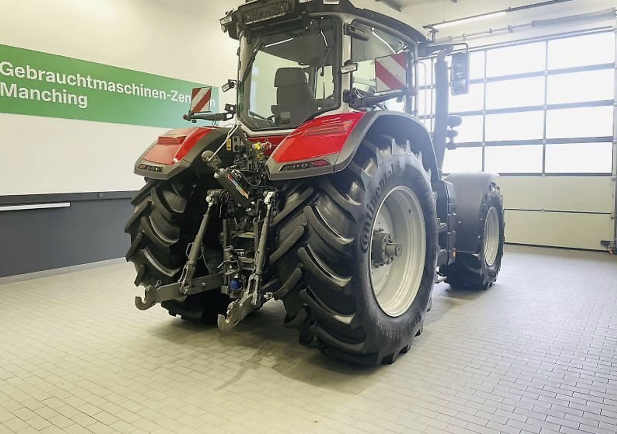 Massey Ferguson 8S.305 tractor