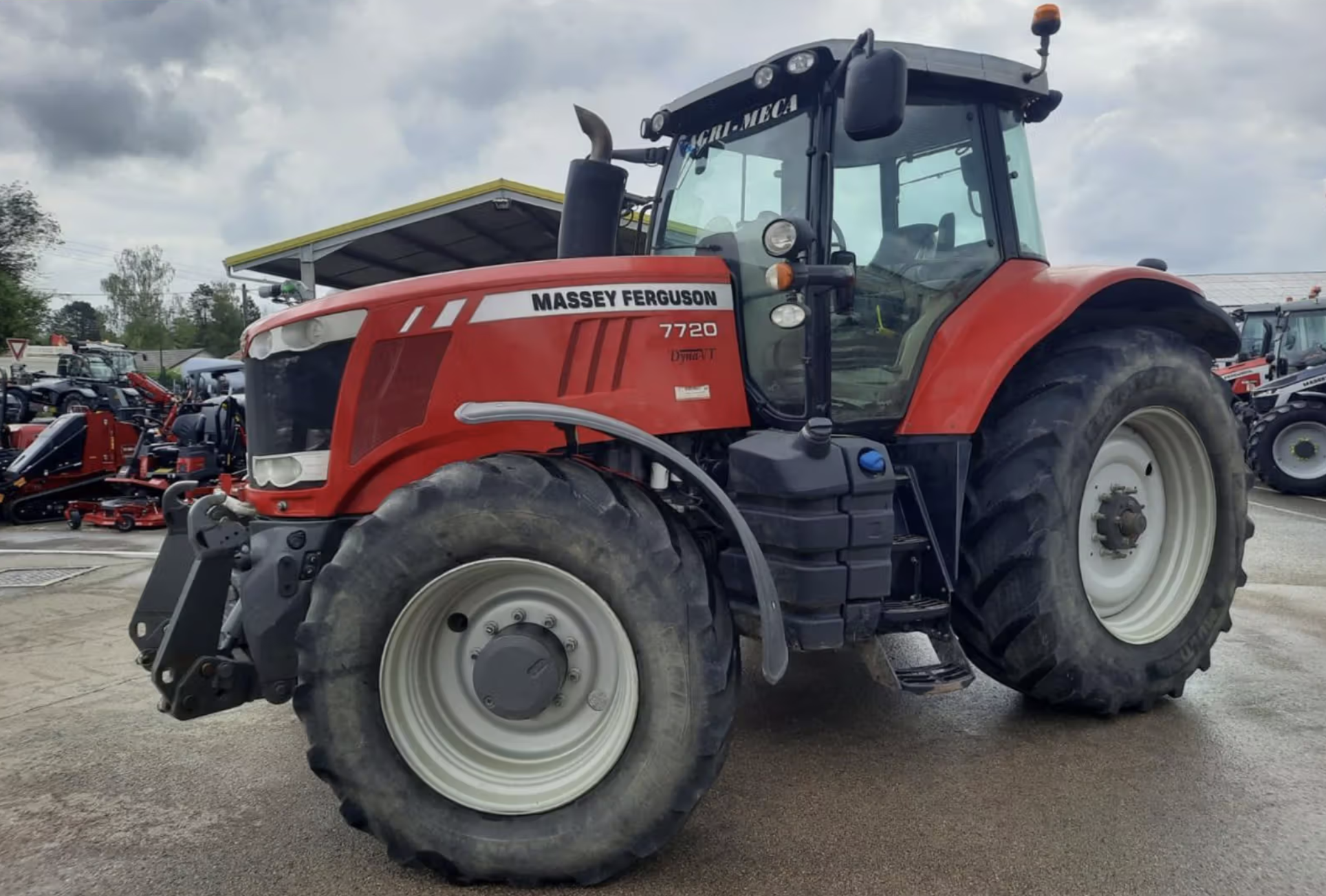 used Massey Ferguson 7720 tractor