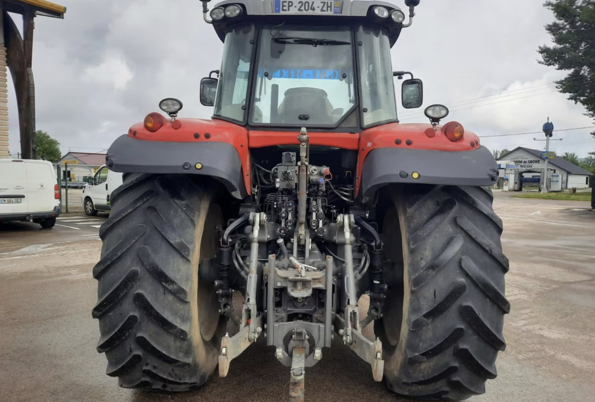 used Massey Ferguson 7720 tractor