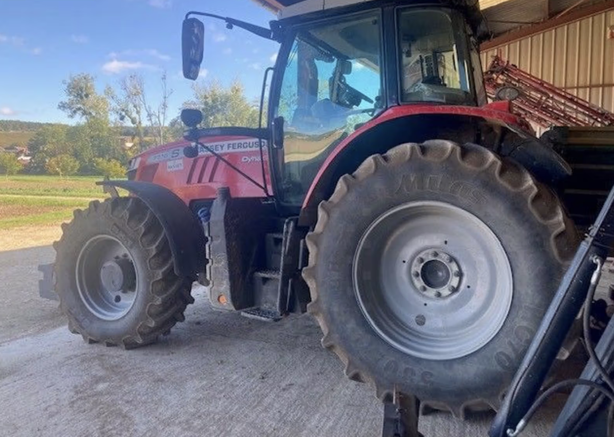 Massey Ferguson 7716 S